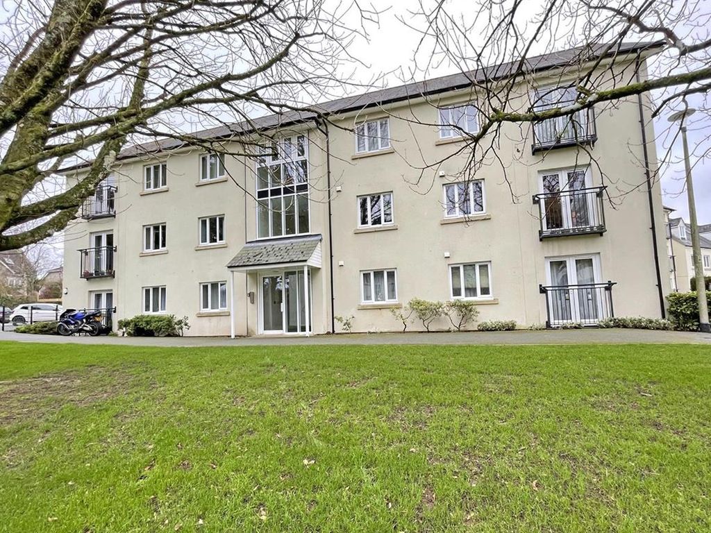 Property photo 1 of 10 Echo Crescent 84 - Front..Jpg