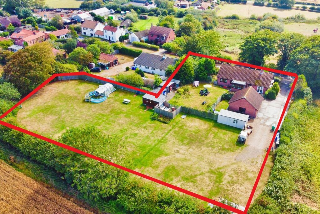 Property photo 1 of 38 4457092