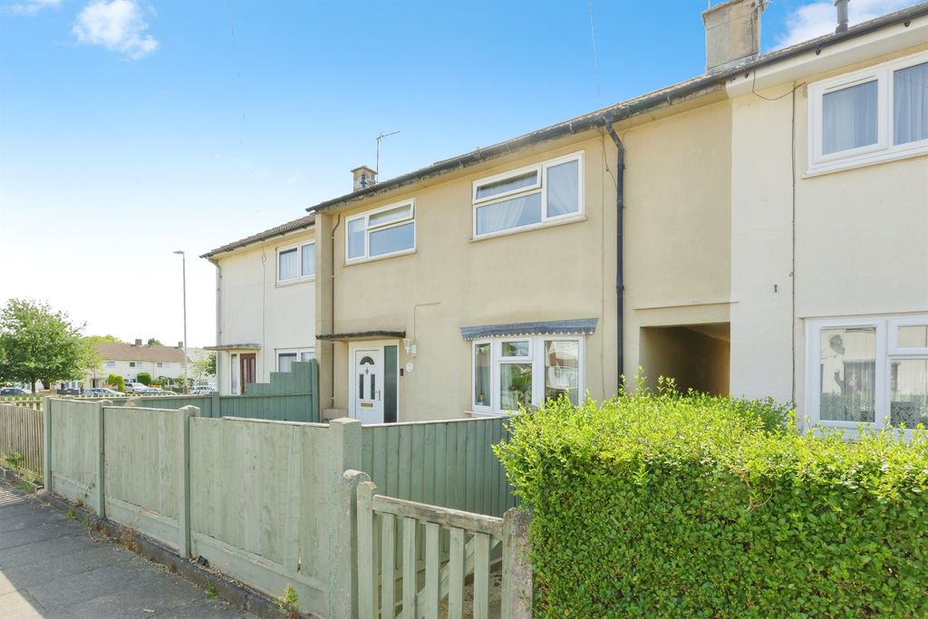 Property photo 2 of 17