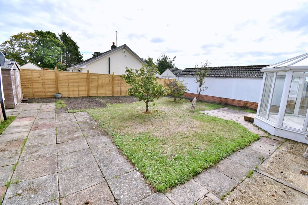 Property photo 2 of 16