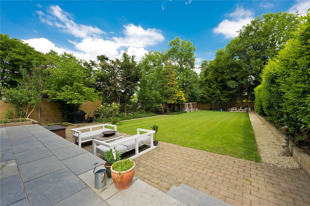 Property photo 3 of 18 Picture No. 24