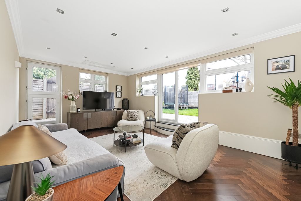 Property photo 2 of 16