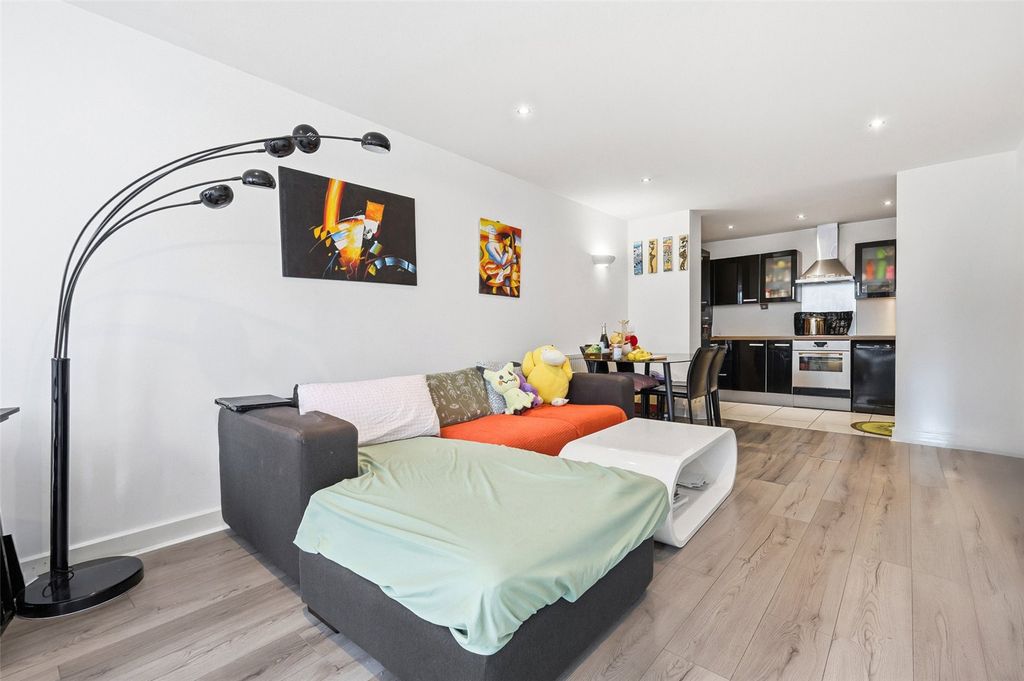 Property photo 3 of 13 Picture No. 12