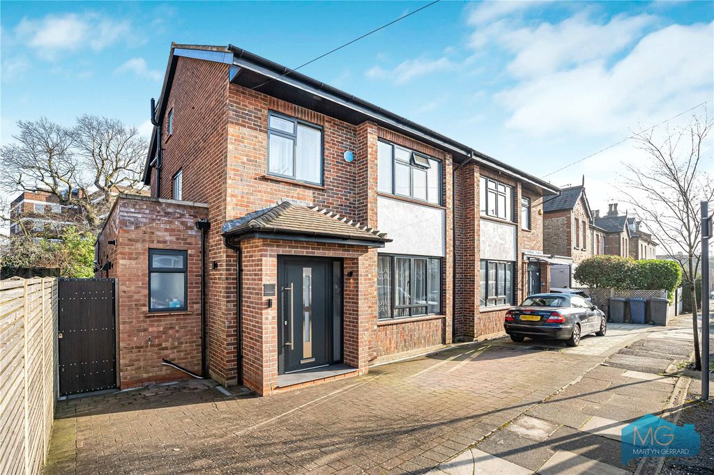 Property photo 1 of 24 Picture No. 34