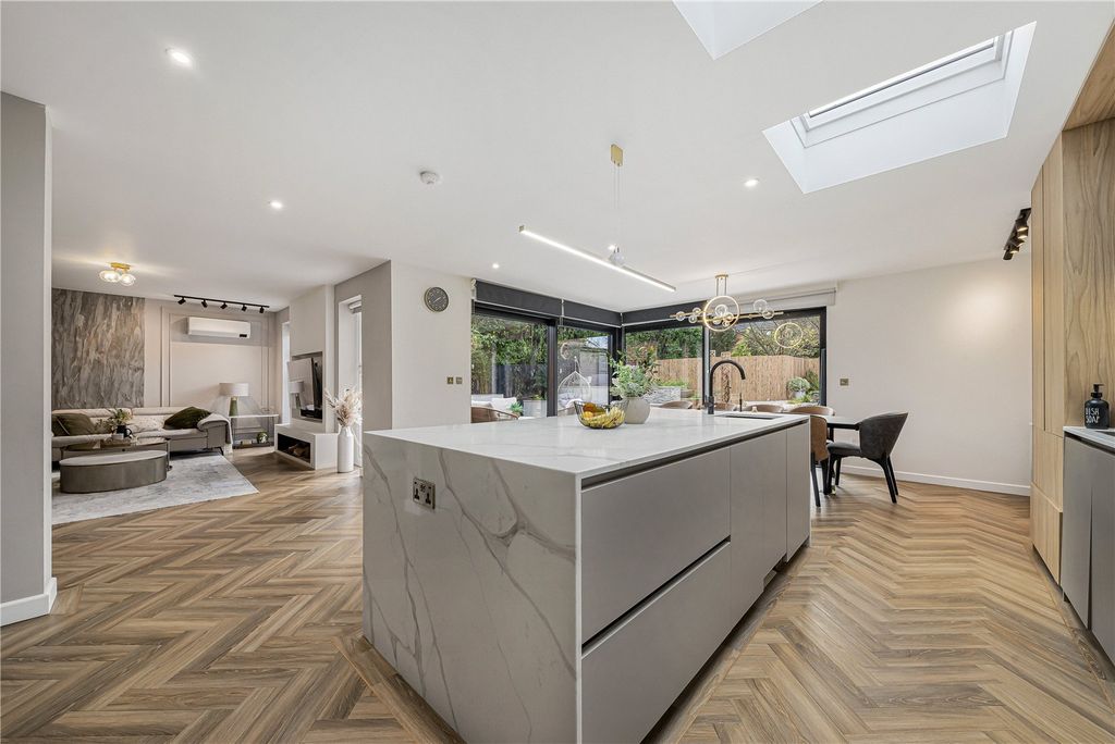 Additional image 15 of 4 bed bungalow for saleBrackendene, Dartford, Kent DA2