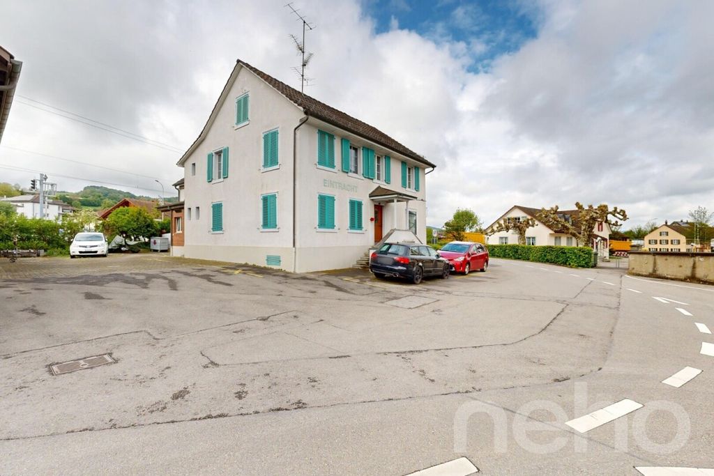 Property photo 1 of 9
