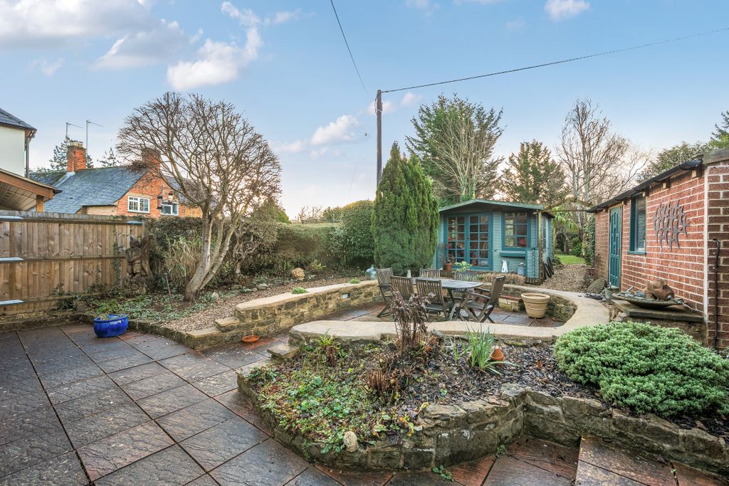 Property photo 2 of 21