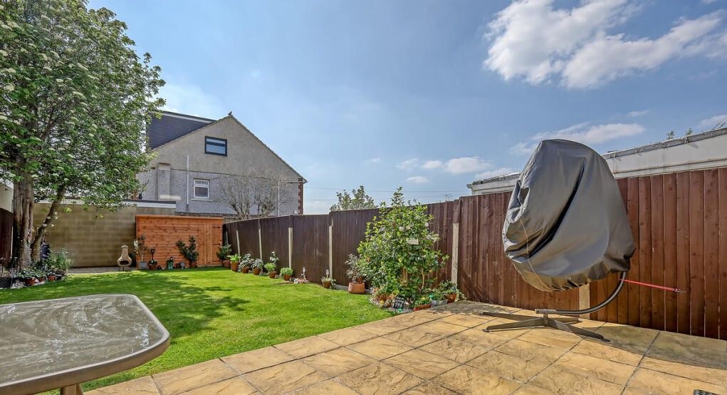 Property photo 2 of 12