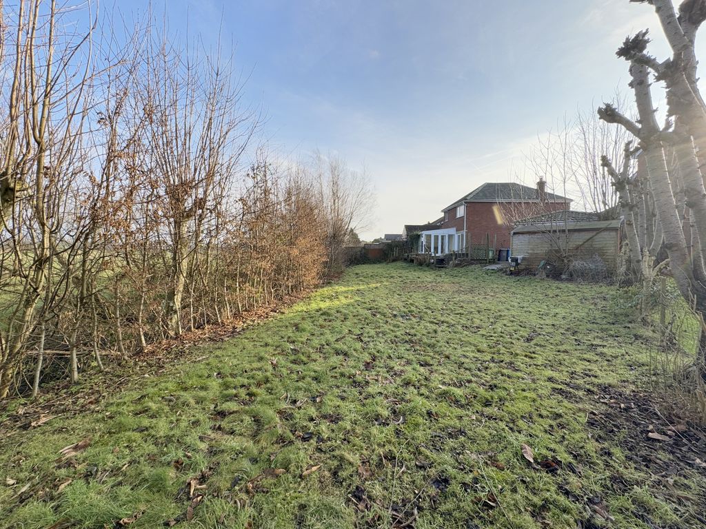 Property photo 3 of 18