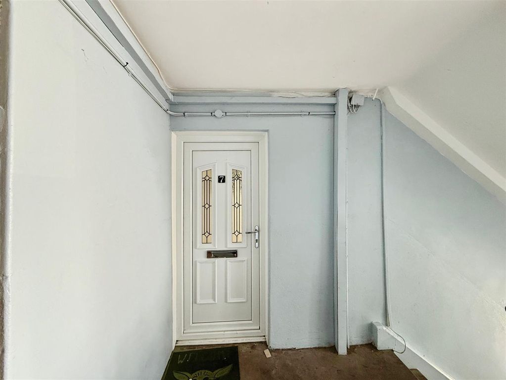Property photo 1 of 16 5c989d27-B-4Af7-B90F-B0979A43396C-5640-0000010B506