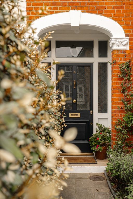 Property photo 1 of 38