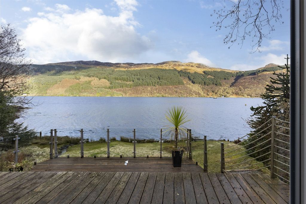 Property photo 2 of 19 Picture No. 09