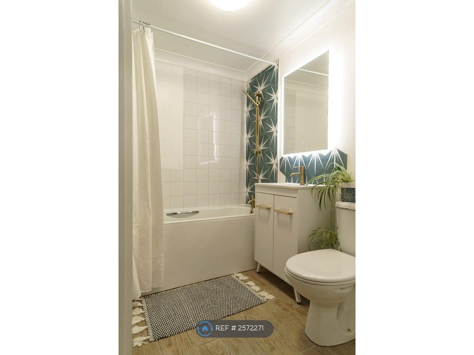 Property photo 1 of 11 Bouji Bathroom