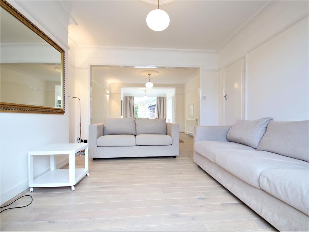 Property photo 2 of 25 Img_4031.Edi.Jpg