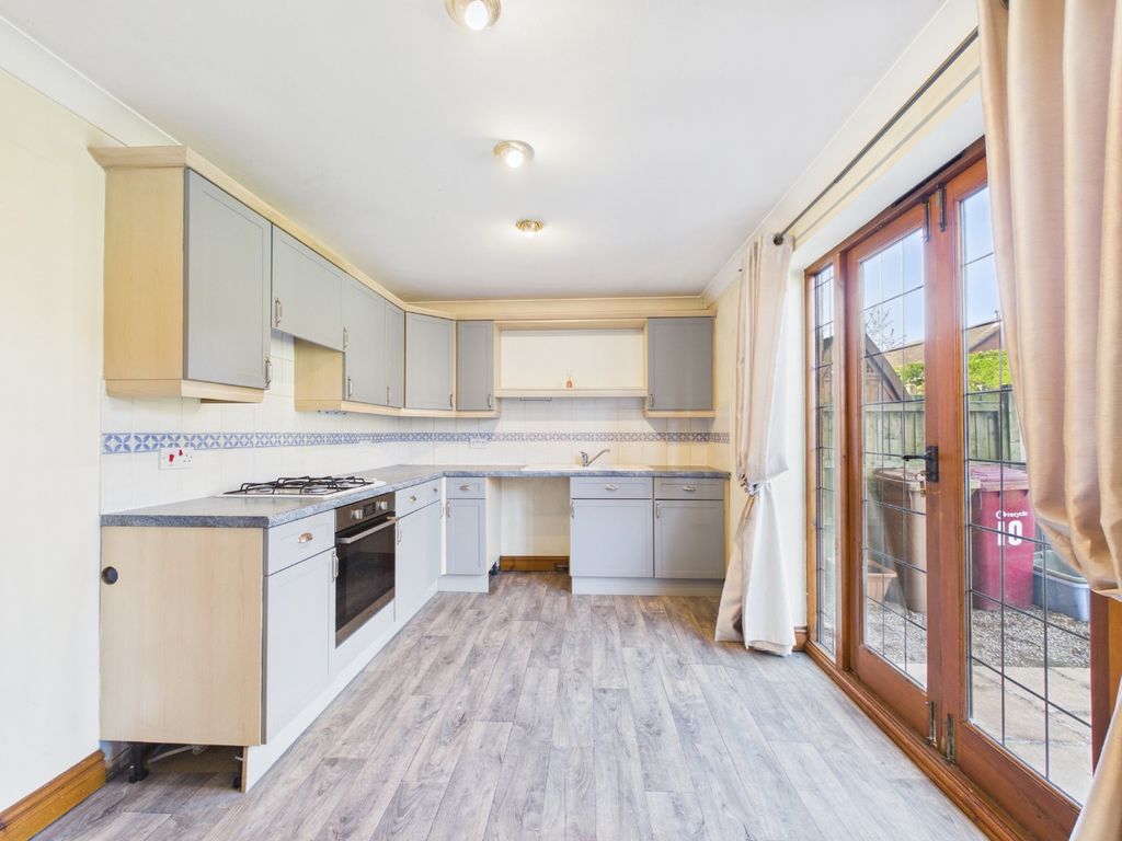 Property photo 2 of 8 5001094