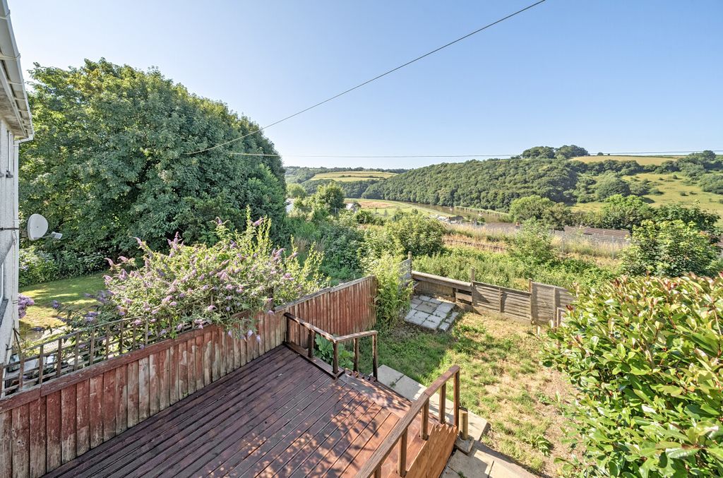 Property photo 3 of 23 1321586-2-686F91d...