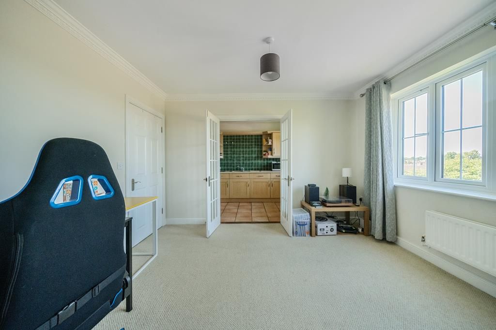 Property photo 3 of 12 Living Room