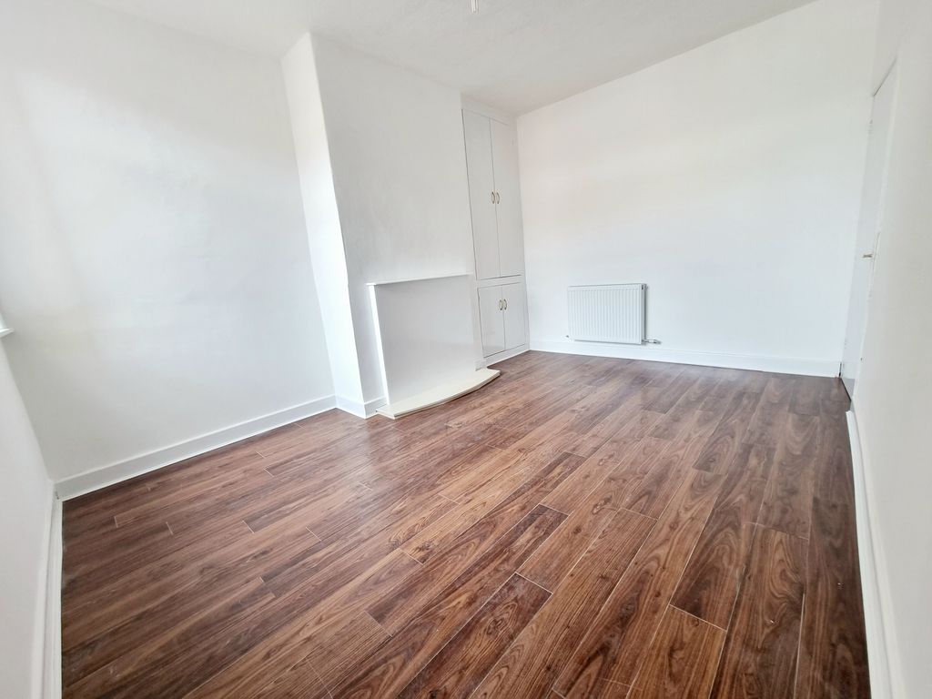 Property photo 2 of 13 Photo 2
