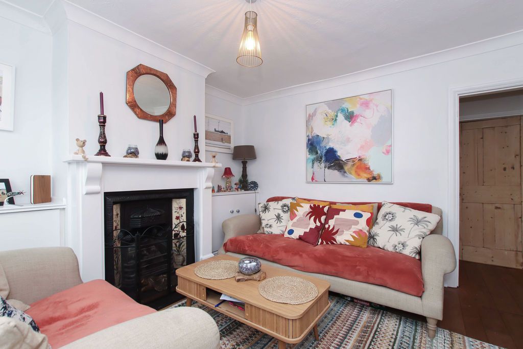 Property photo 2 of 15 Photo 6