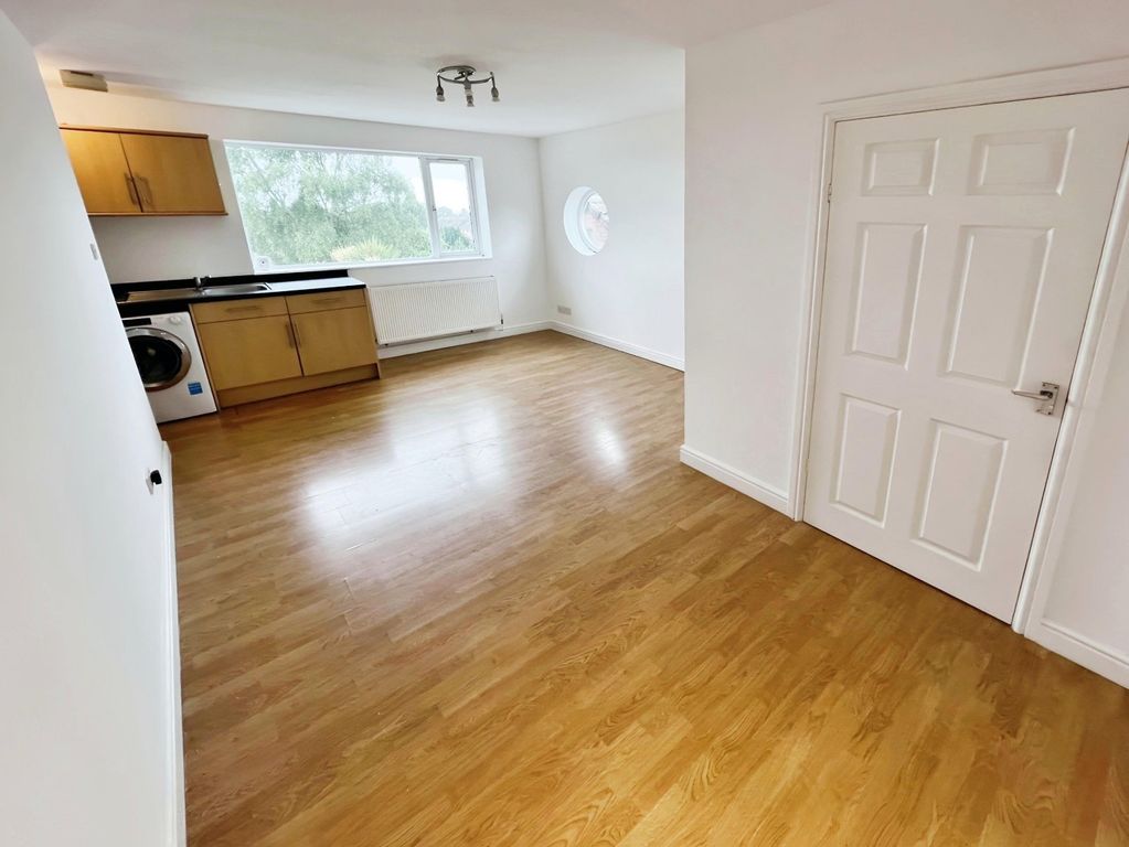 Property photo 2 of 15 Picture No. 03