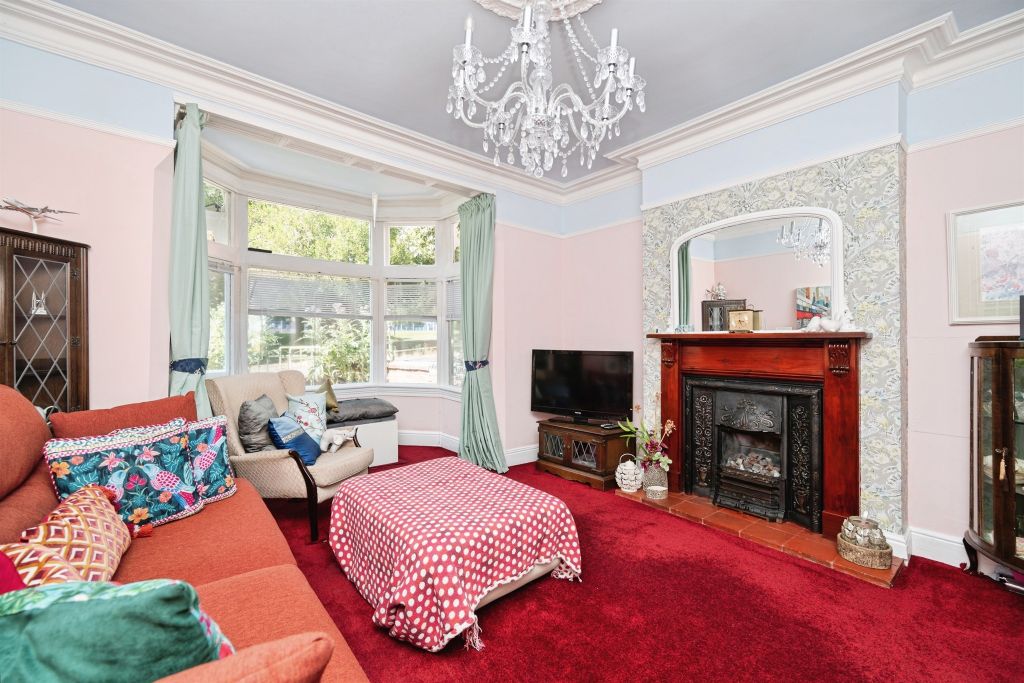 Property photo 2 of 20
