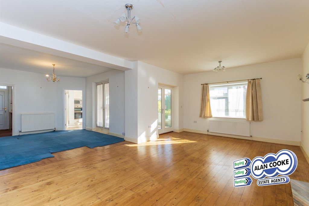 Property photo 3 of 22 Open Plan Dining Room & Living Room