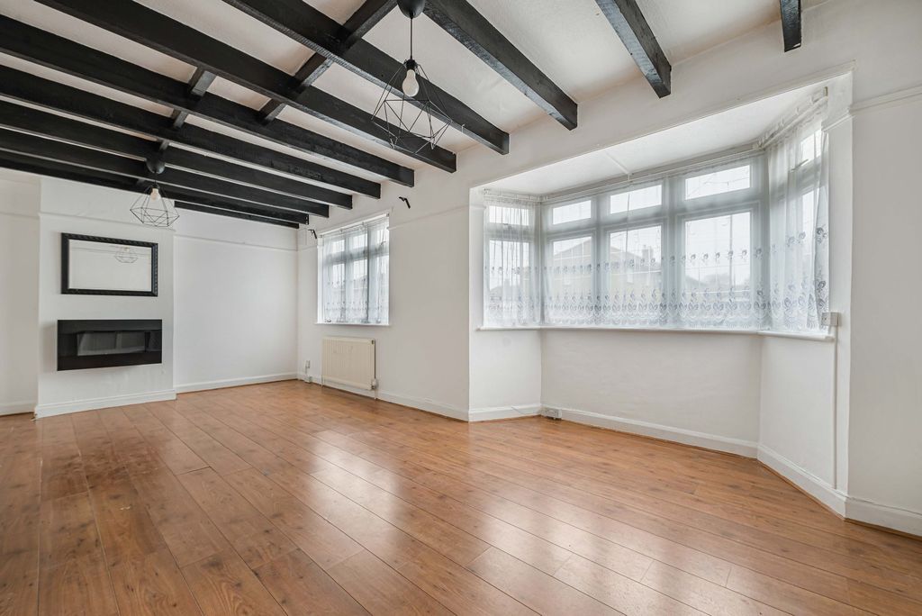 Property photo 2 of 24 Picture No. 39