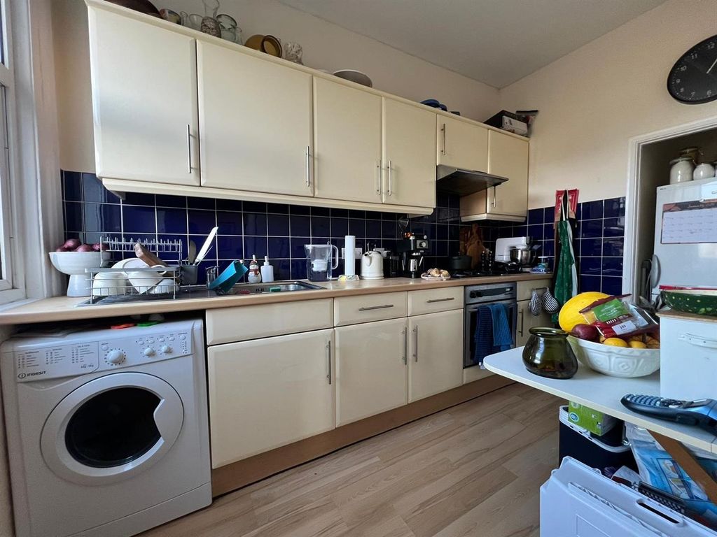 Property photo 3 of 7 3.Jpg