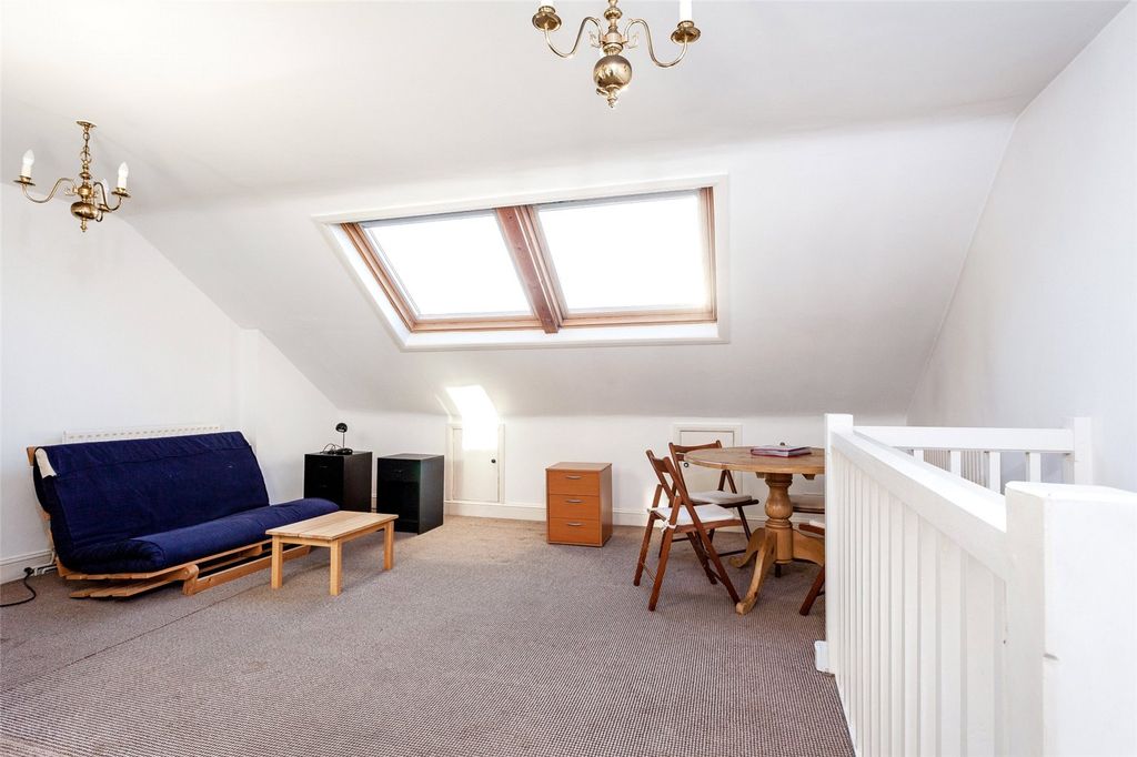 Property photo 2 of 8 Imported Image