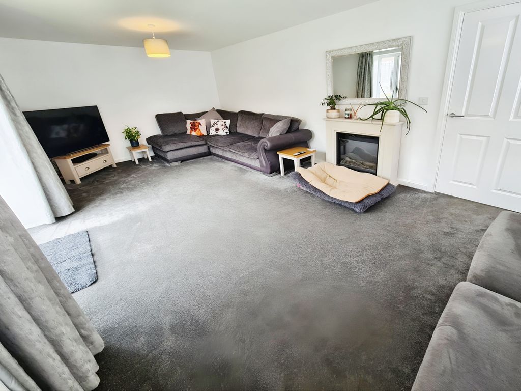 Property photo 2 of 28 Photo #2