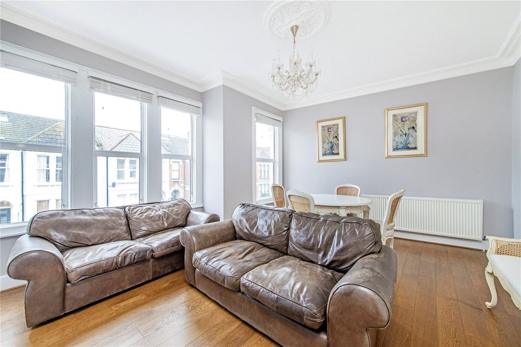 Property photo 2 of 10 Picture No. 19