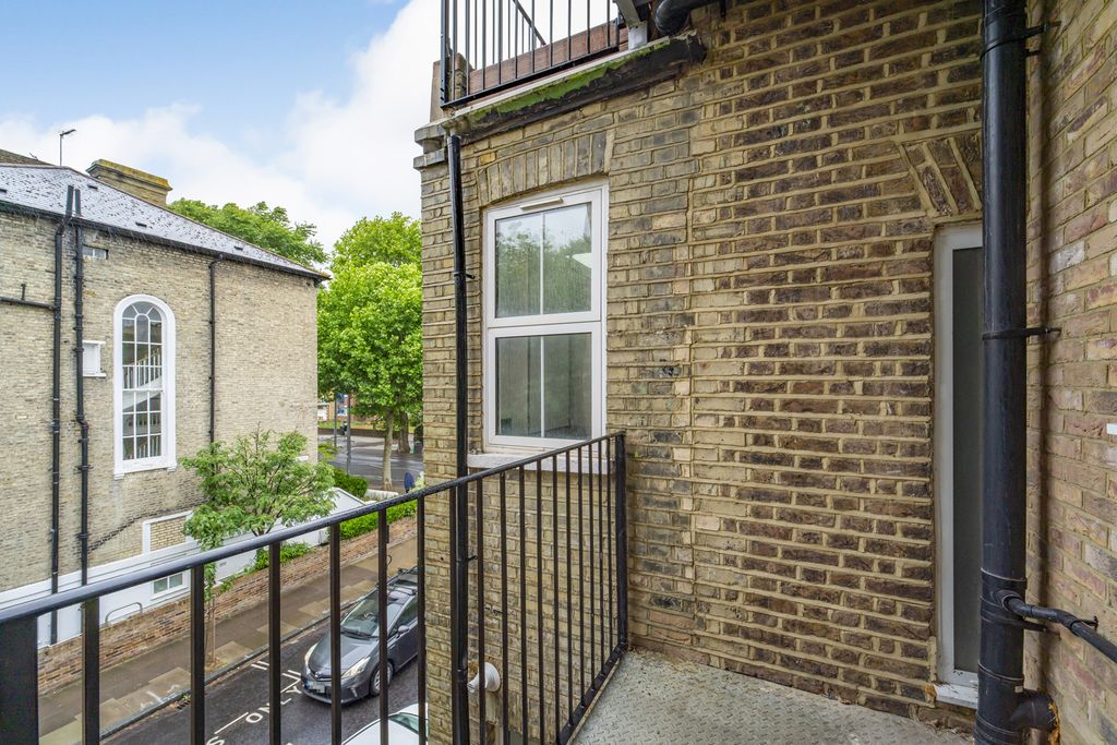 Property photo 3 of 14 Pbox-Img.Jpg