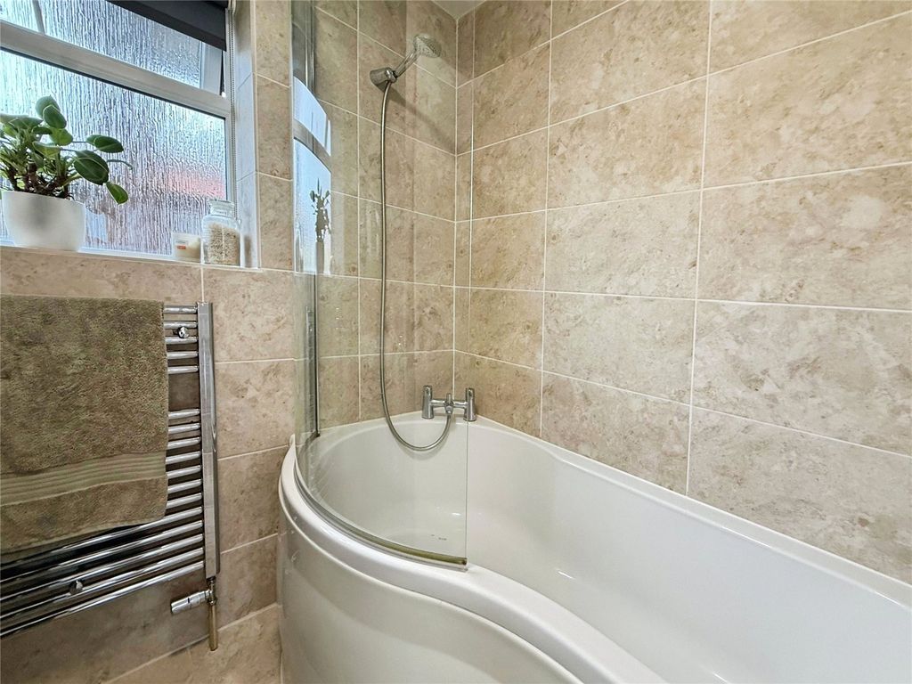 Property photo 3 of 12 Bathroom