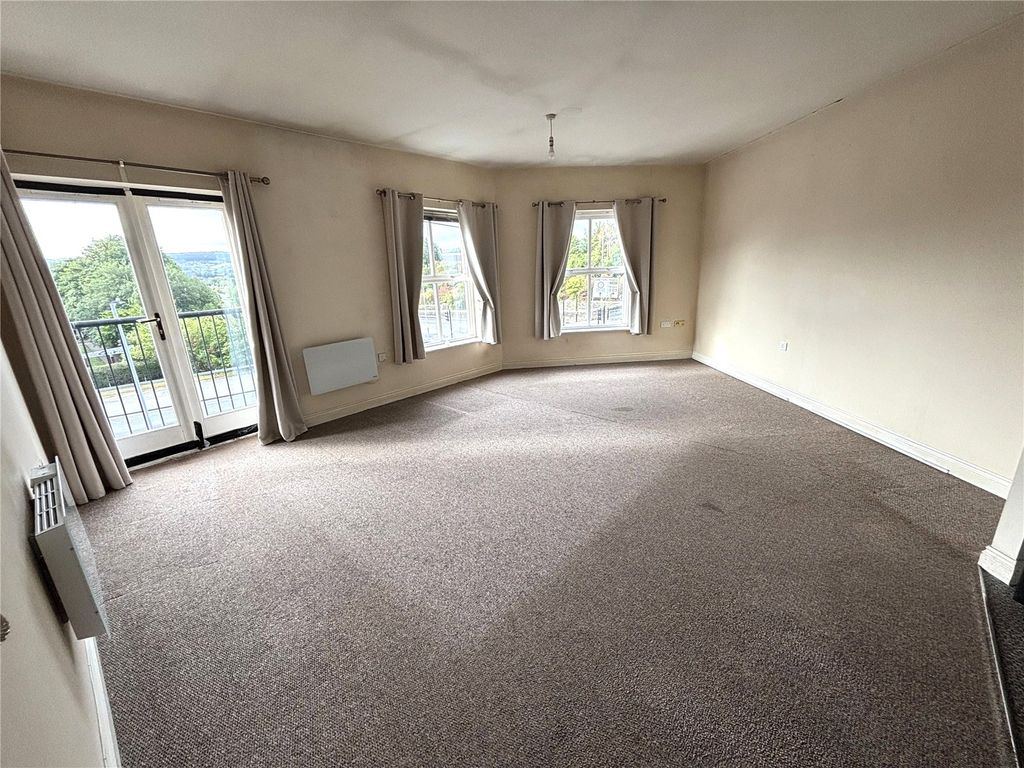 Property photo 2 of 8 Picture No. 02