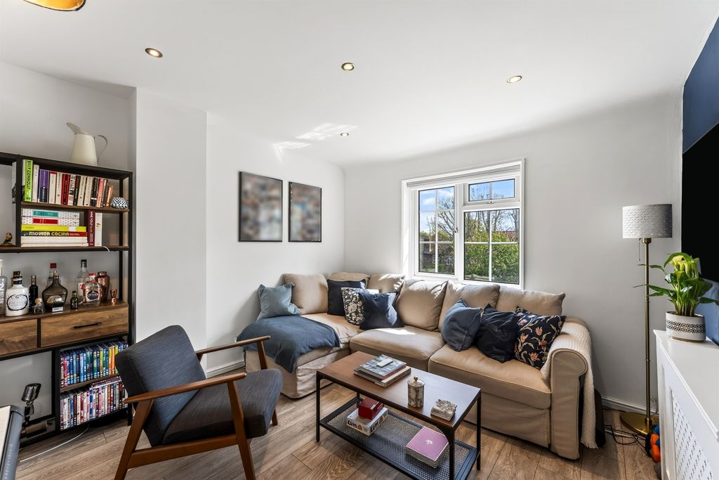 Property photo 2 of 15