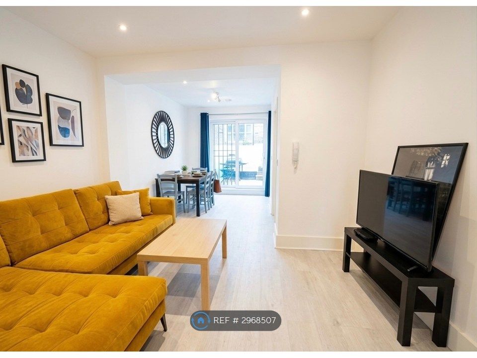 Property photo 1 of 3