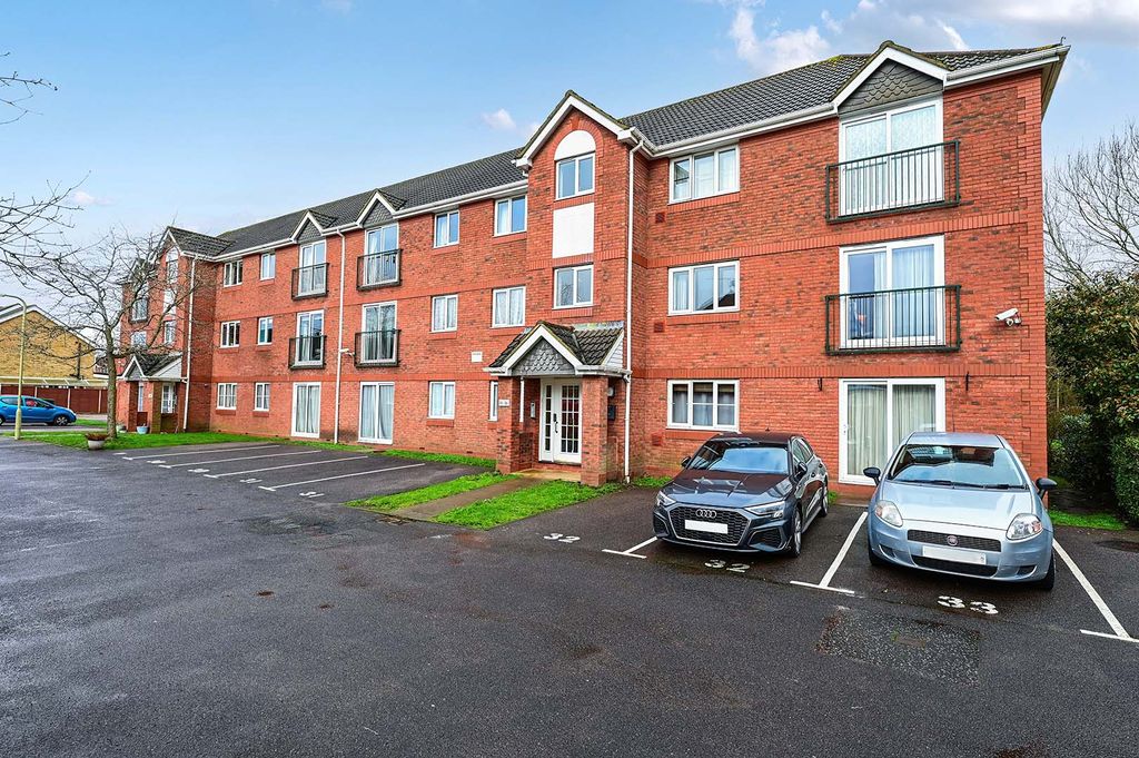 Property photo 1 of 9 Front