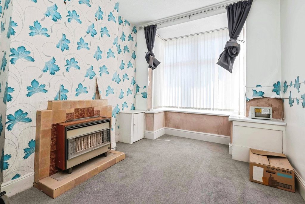 Property photo 2 of 14 Picture No. 03