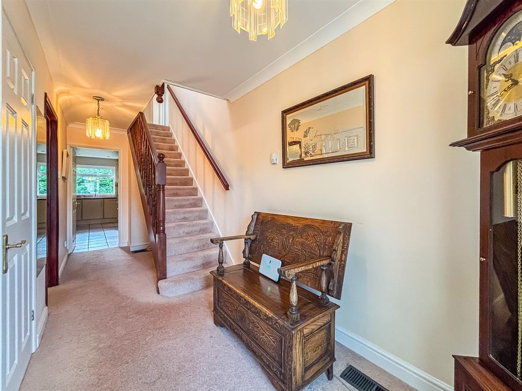 Property photo 3 of 26