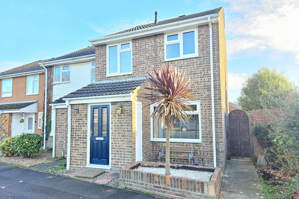 Property photo 1 of 15 Front