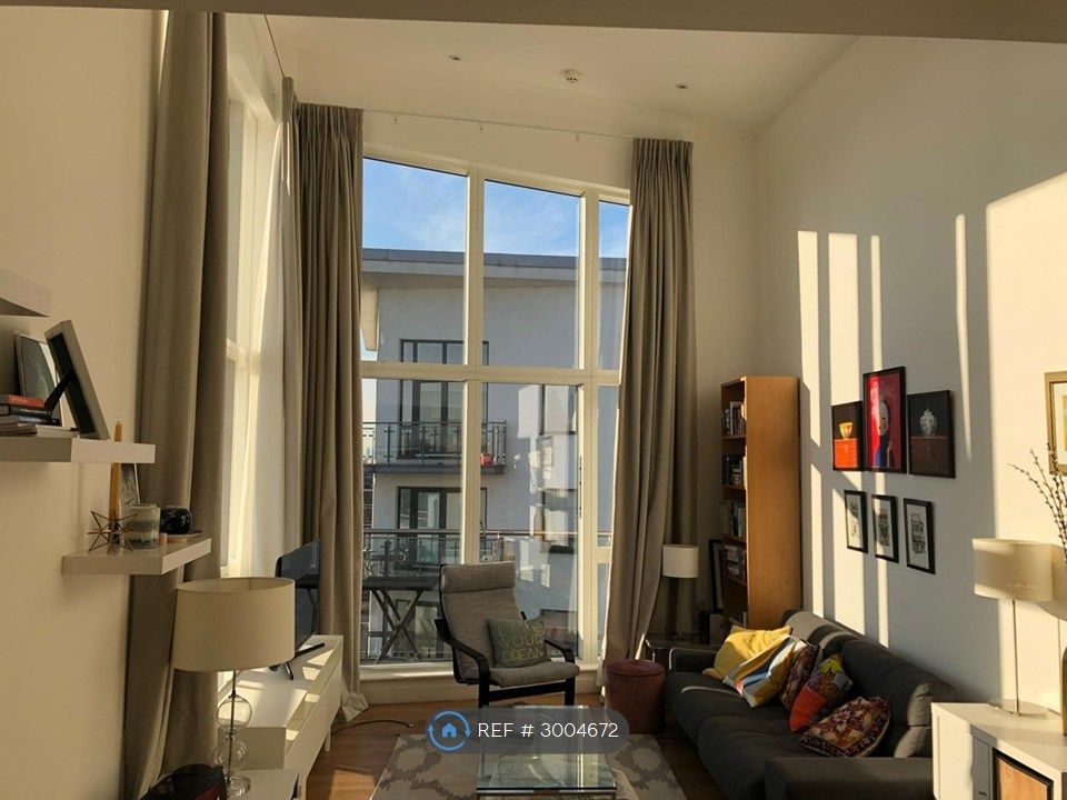 Property photo 3 of 16 Floor To Ceiling Windows & Curtains