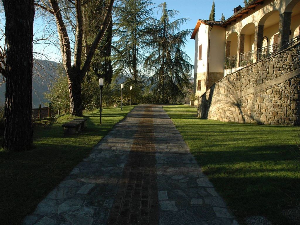 Property photo 3 of 30