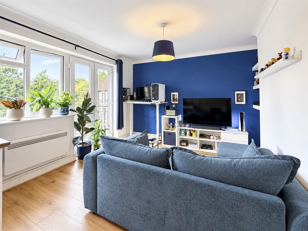 Property photo 2 of 17 9.Jpg