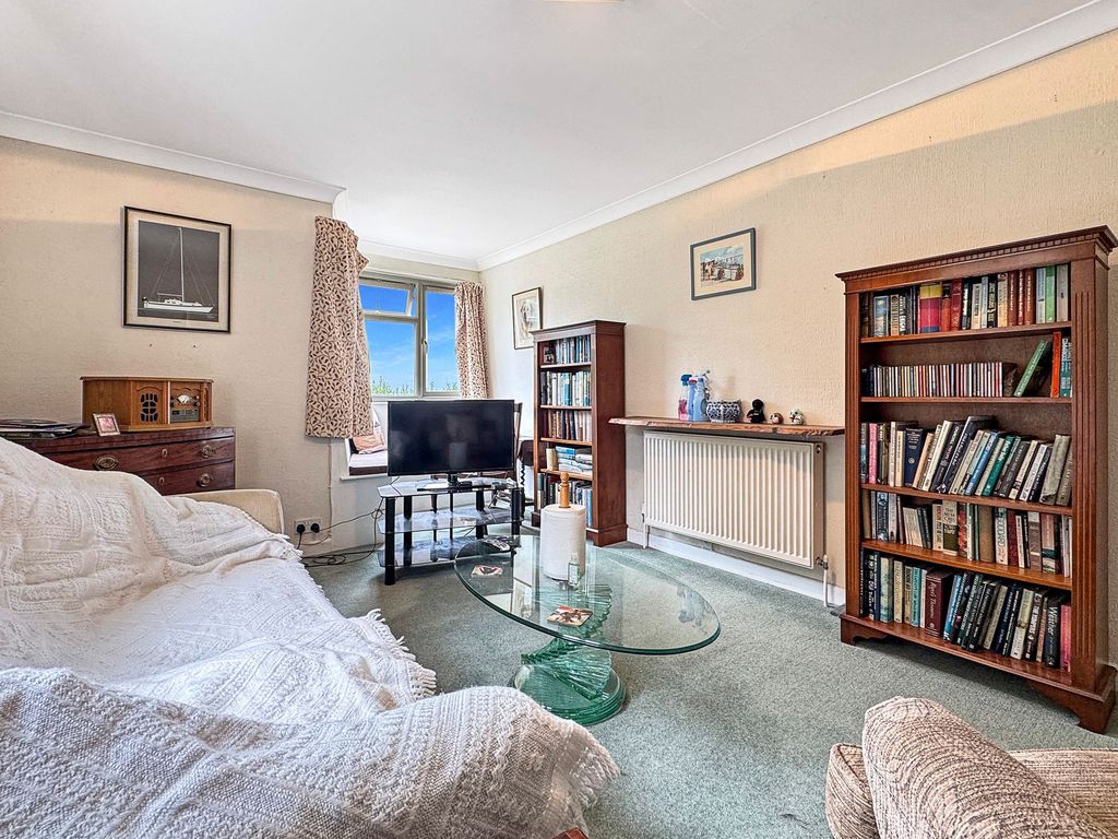 Property photo 2 of 12 Photo 10