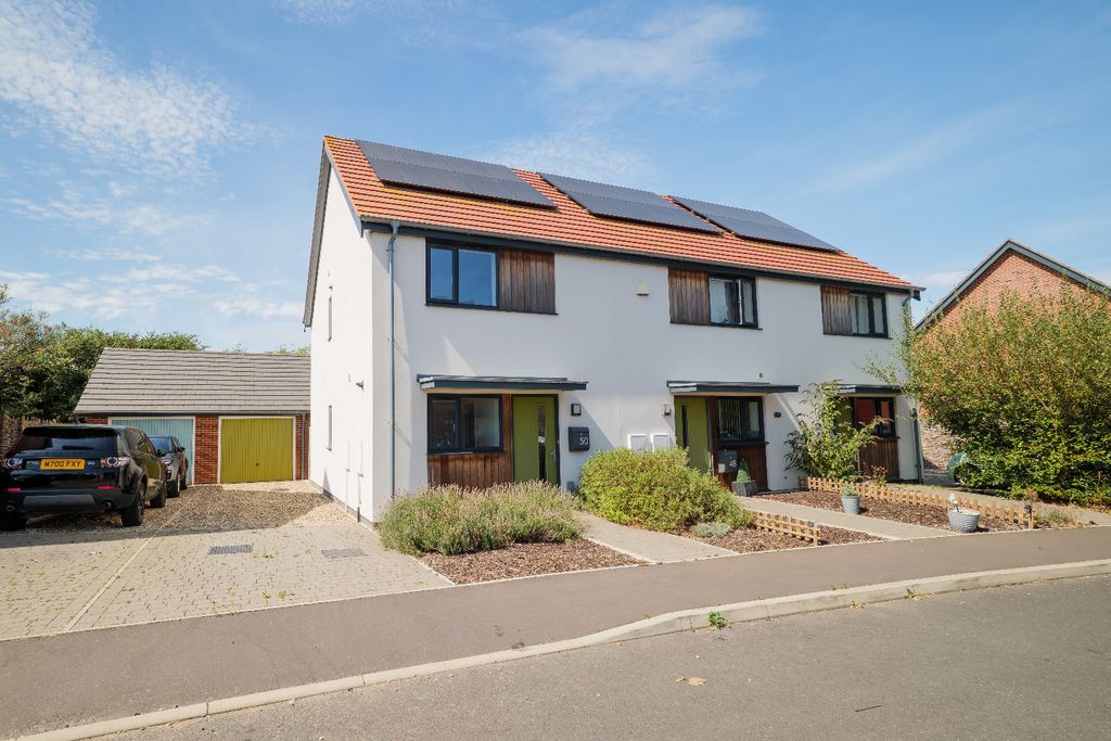 Property photo 1 of 16 5363640