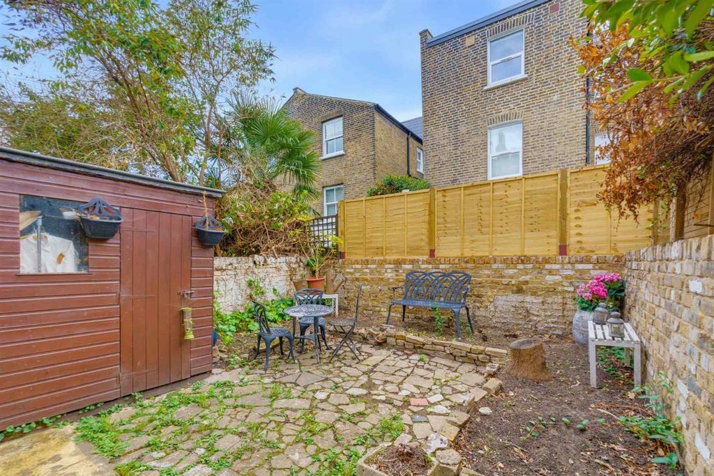 Property photo 3 of 15