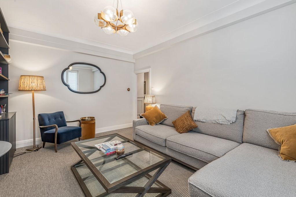 Property photo 2 of 20 Picture No. 02