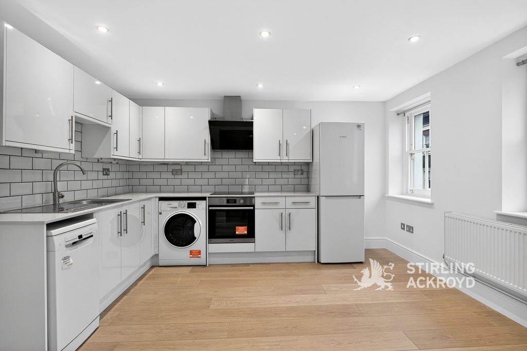 Property photo 2 of 19 Pbox-Img.Jpg