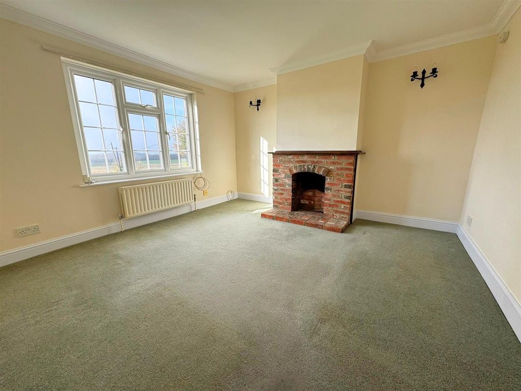 Property photo 3 of 11 3836B48B-E8F8-452F-Ae54-Db0d6cd1d0E9.Jpg