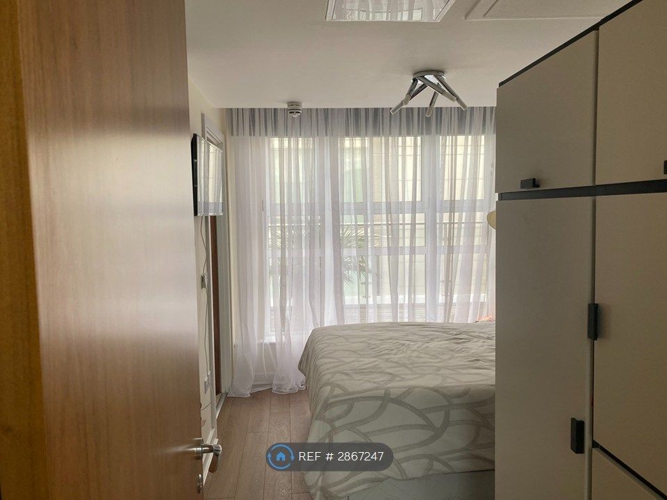 Property photo 3 of 7